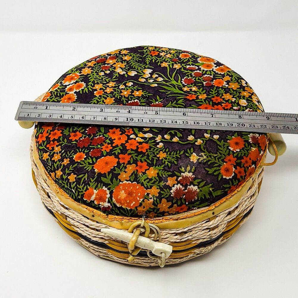 Vintage Wicker Look Sewing Basket Floral Lid Faux Bone Latch Mid Century - Picture 9 of 9